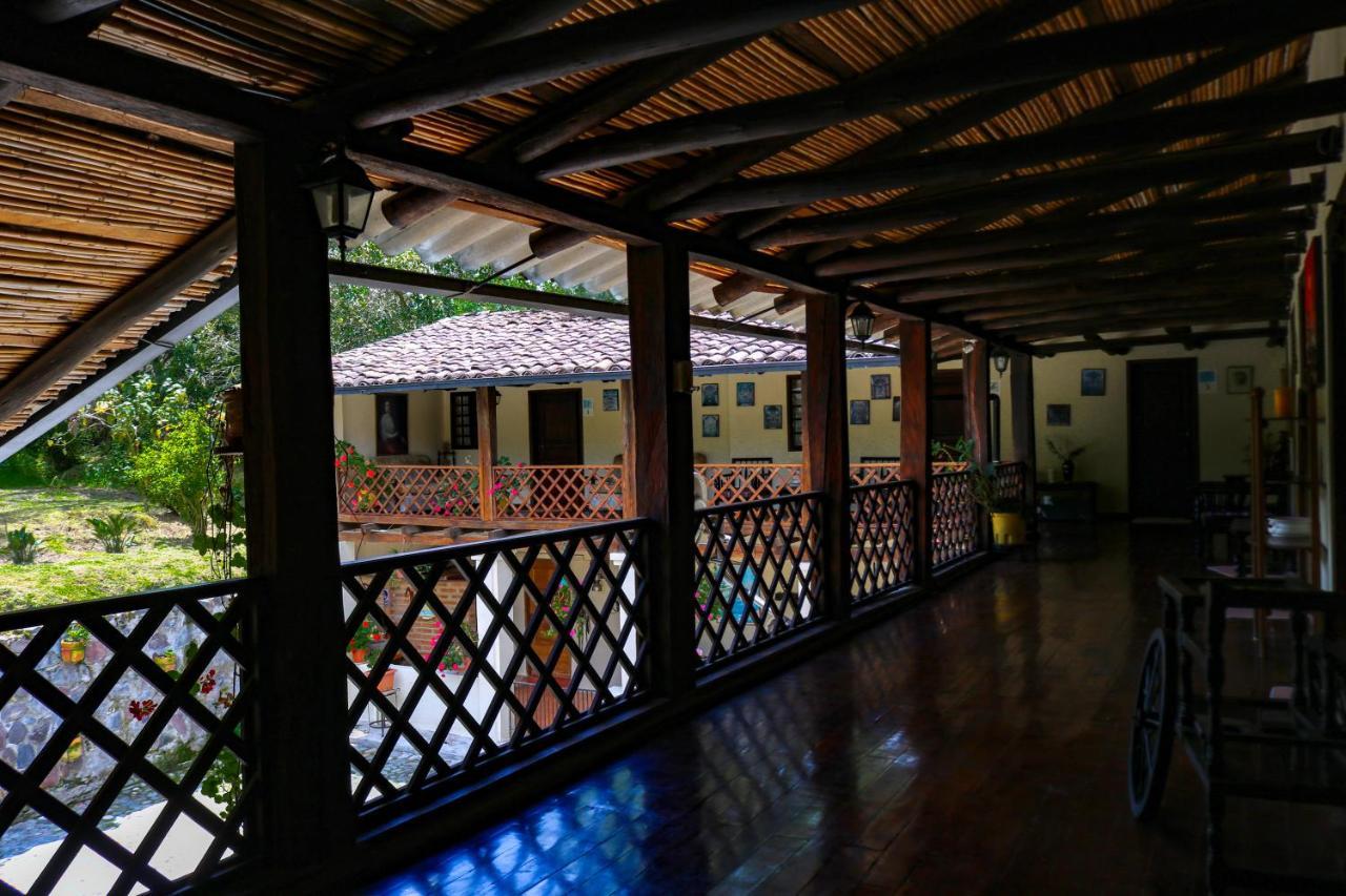 Hotel Hacienda San Isidro Trails & Experiences Cotacachi Exterior foto