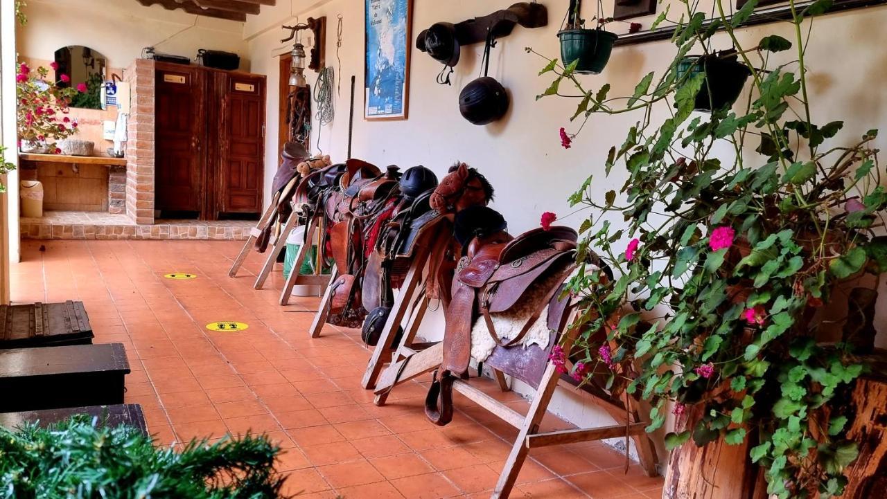 Hotel Hacienda San Isidro Trails & Experiences Cotacachi Exterior foto