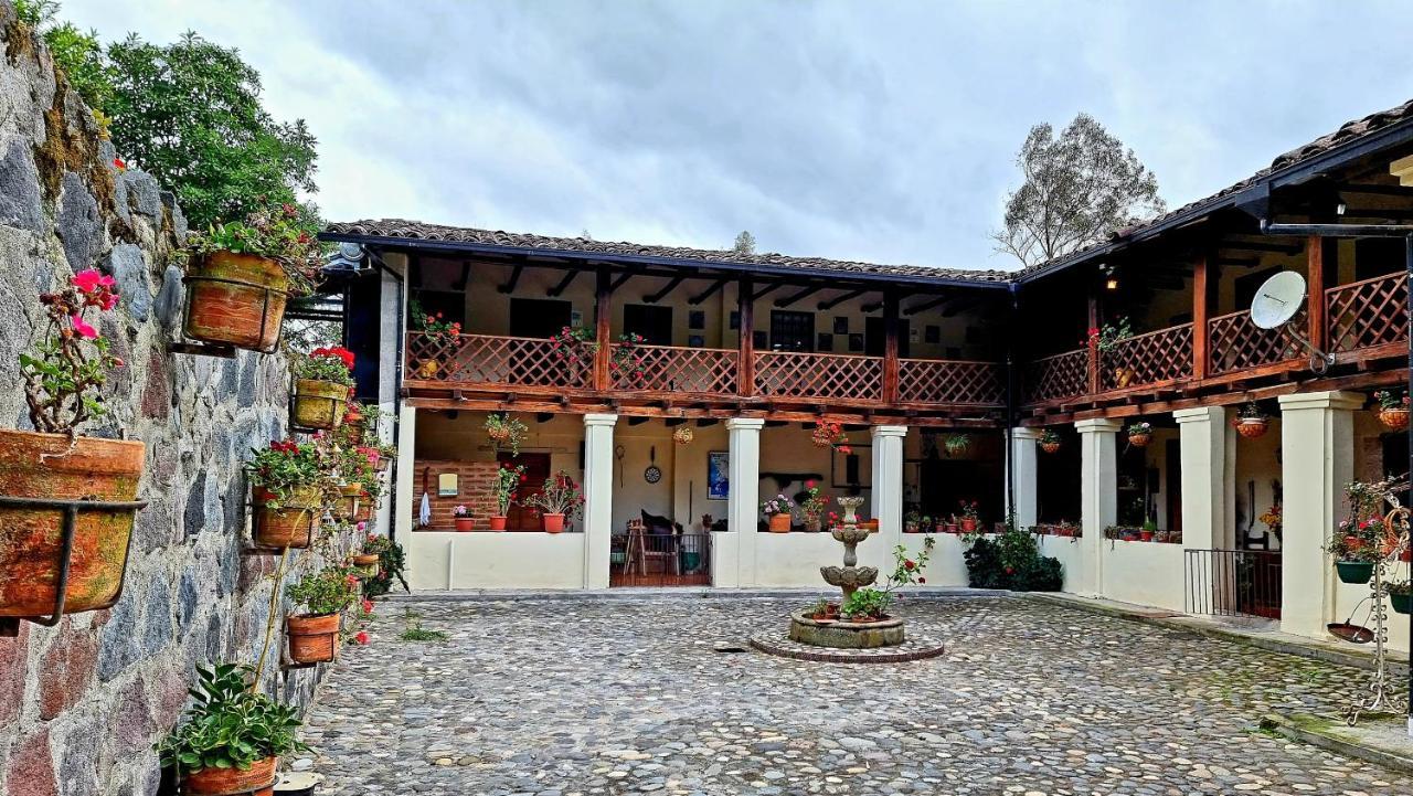 Hotel Hacienda San Isidro Trails & Experiences Cotacachi Exterior foto