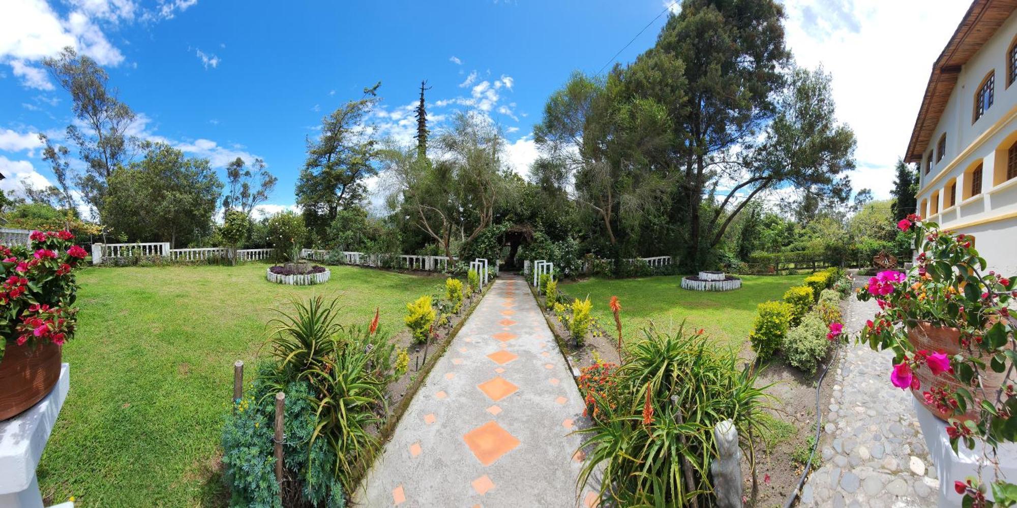 Hotel Hacienda San Isidro Trails & Experiences Cotacachi Exterior foto