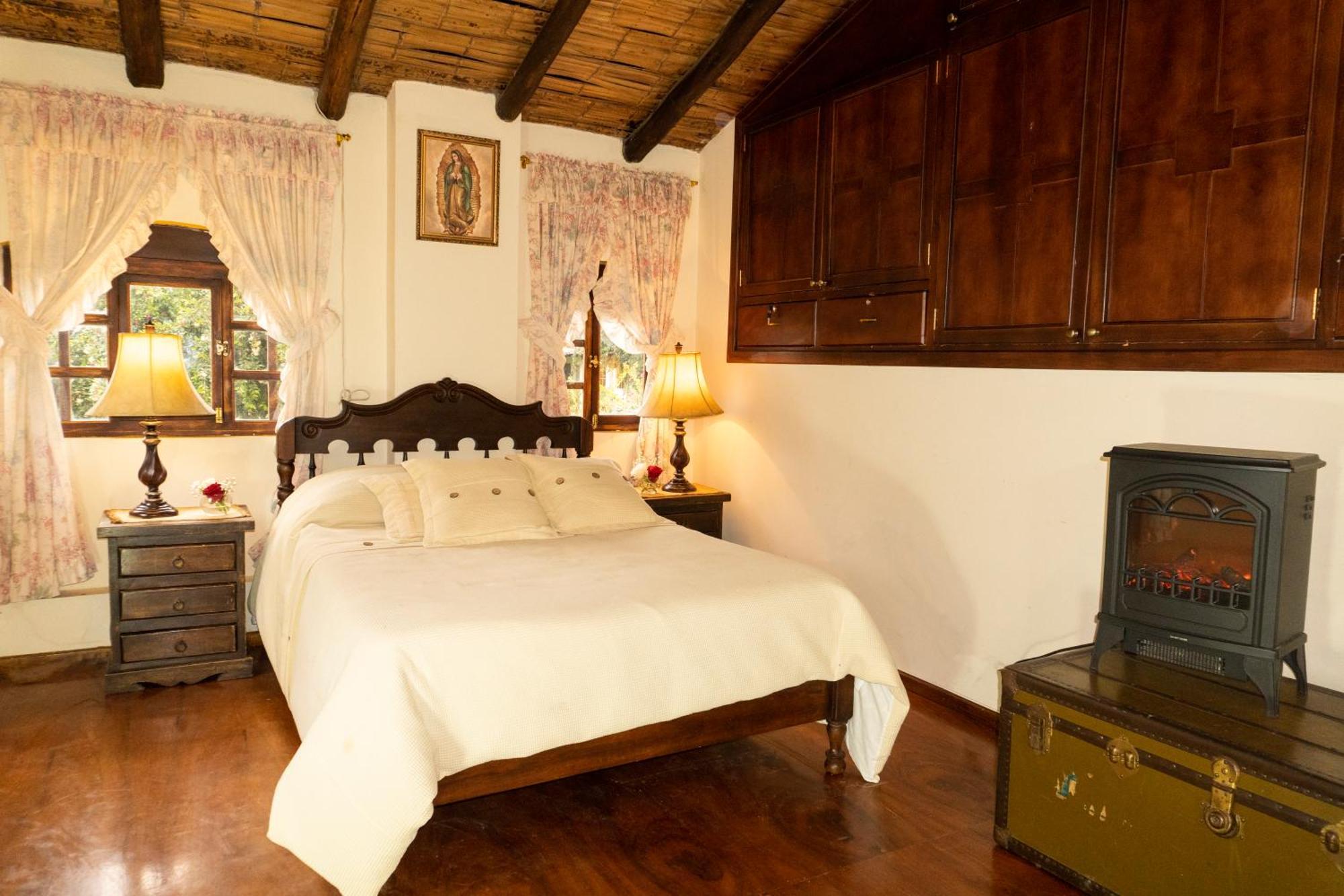 Hotel Hacienda San Isidro Trails & Experiences Cotacachi Exterior foto