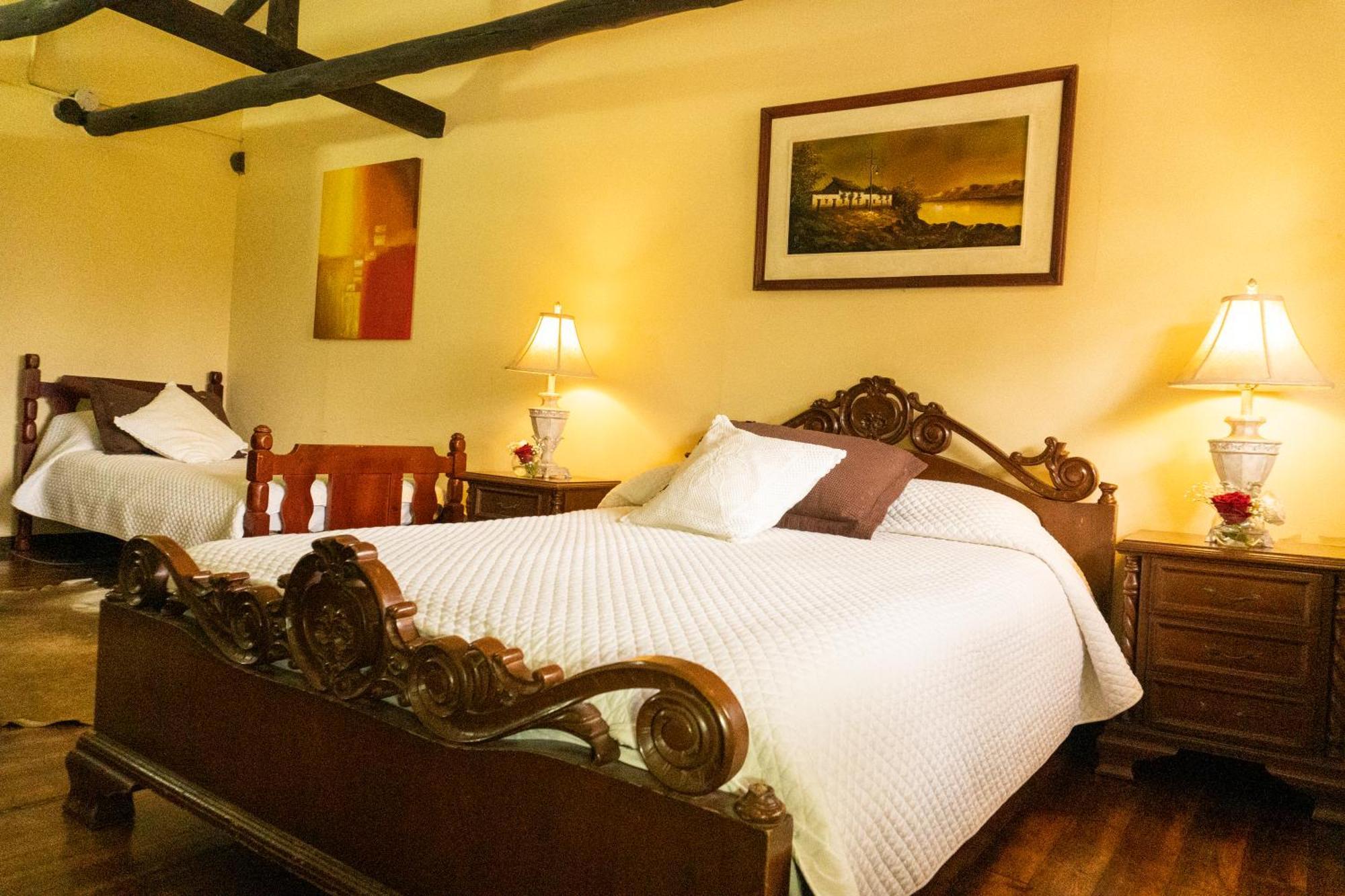 Hotel Hacienda San Isidro Trails & Experiences Cotacachi Exterior foto
